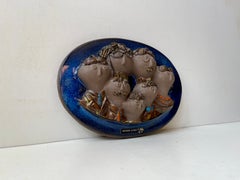 3D-Familienporträt-Relief im Mid-Century-Stil von Aimo Nietosvuori für Jie Ceramic