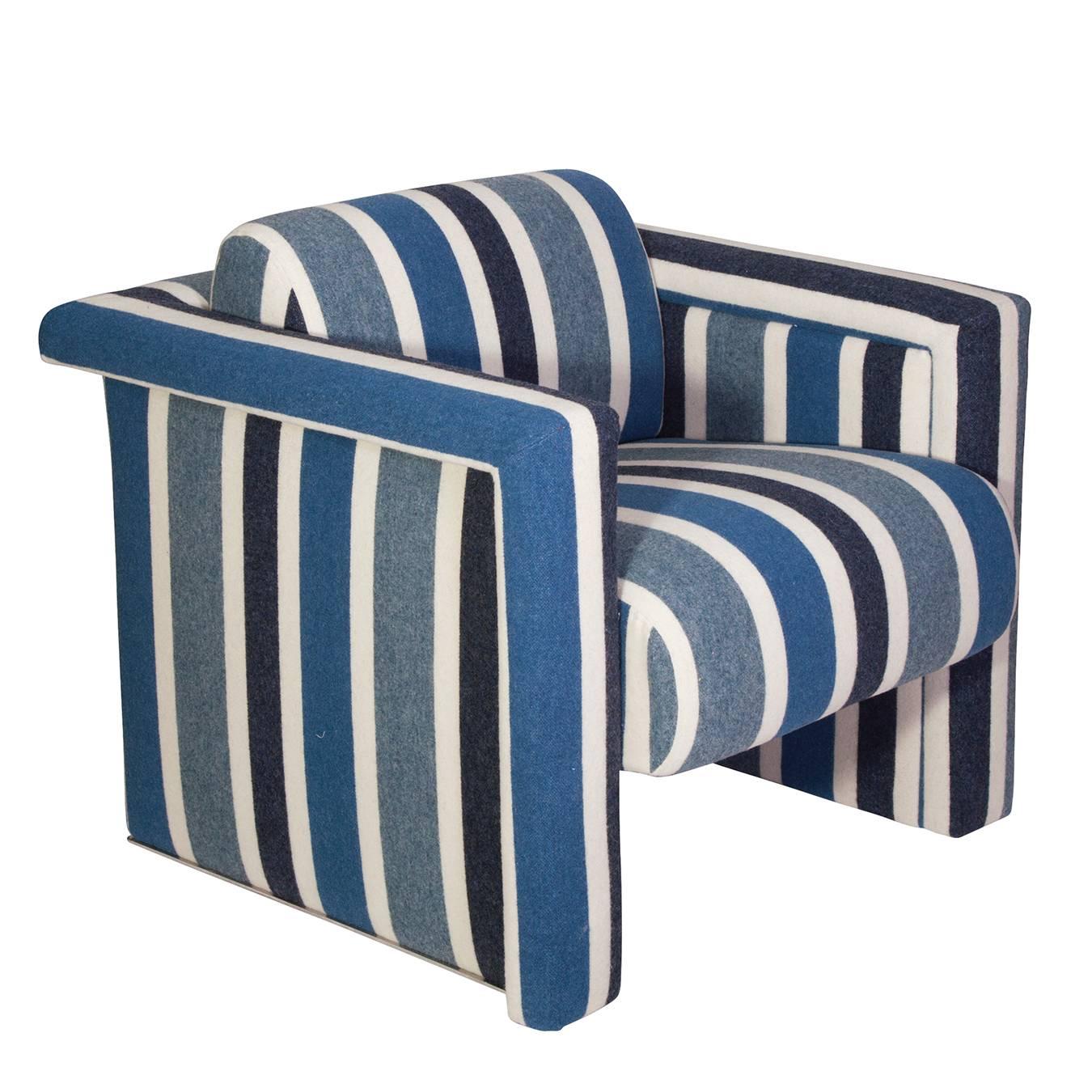 Nautical Club Chairs in Blue and White Wool, Pair In Good Condition In New York, NY