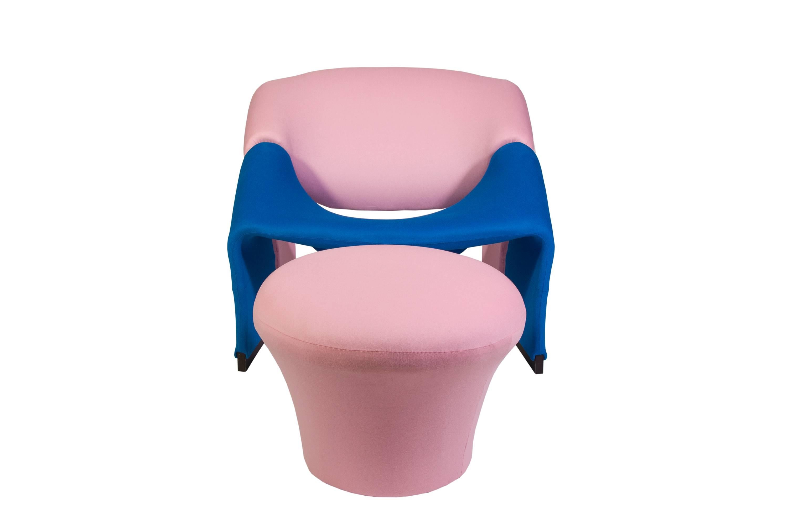 Pierre Paulin Groovy Chairs and Ottomans in Oscar De La Renta Cashmere 5