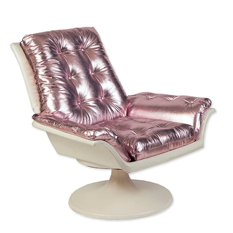 1960s Space Age Side Chair in Metallic Pink Leather In Good Condition In New York, NY