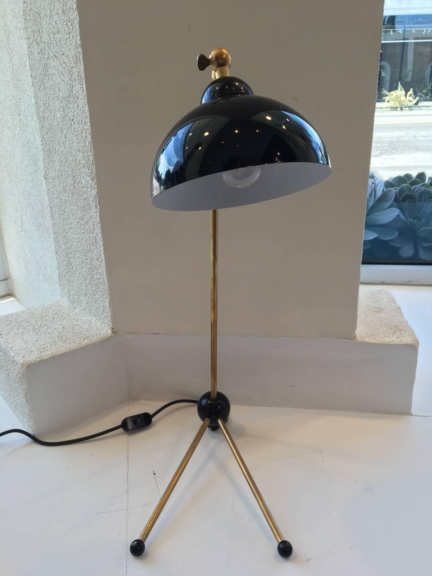 1950s Italian Tripod Table Lamp In Excellent Condition In Los Angeles, CA