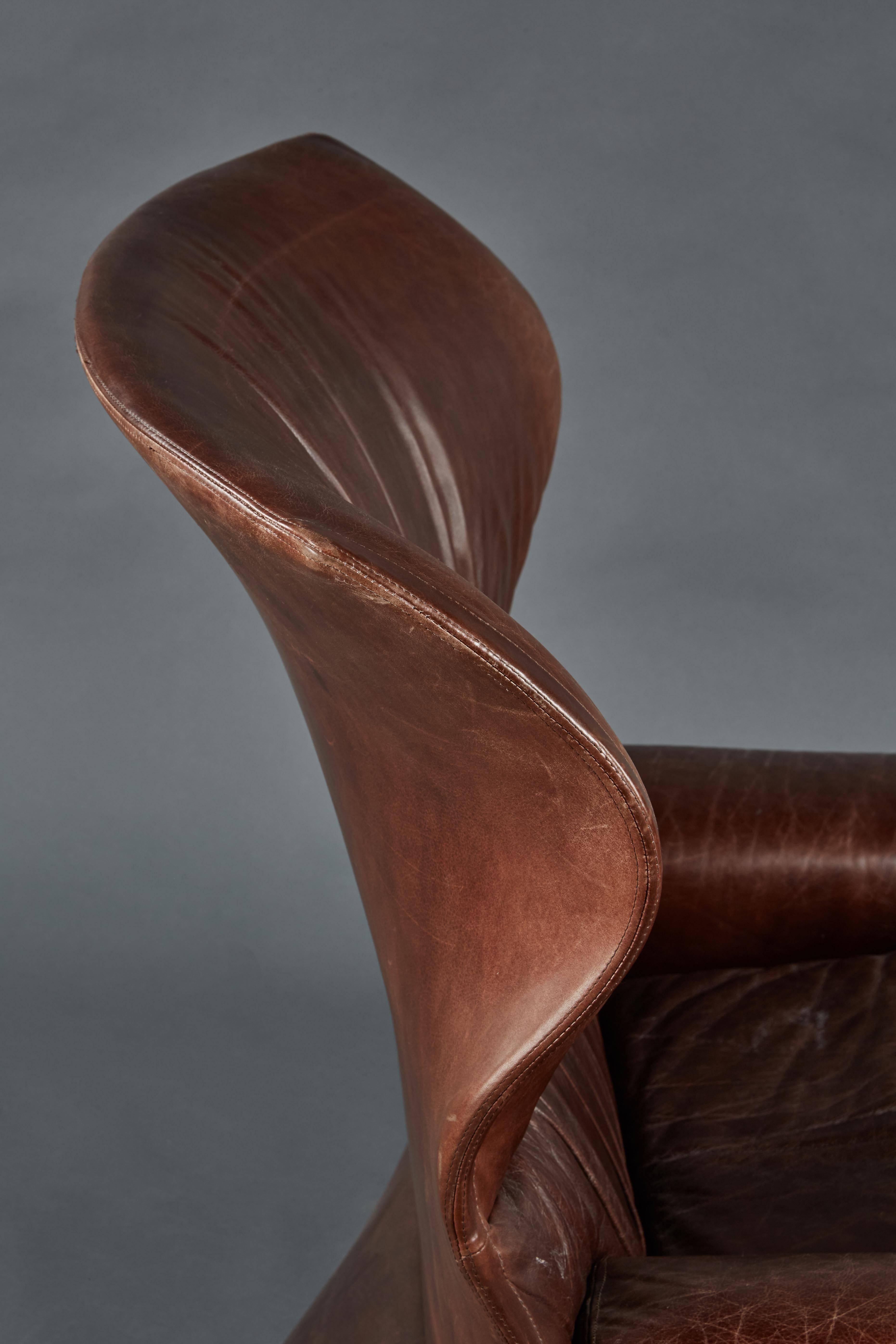 Late 20th Century Vela Alta Chair by Giovanni Offredi for Saporiti For Sale