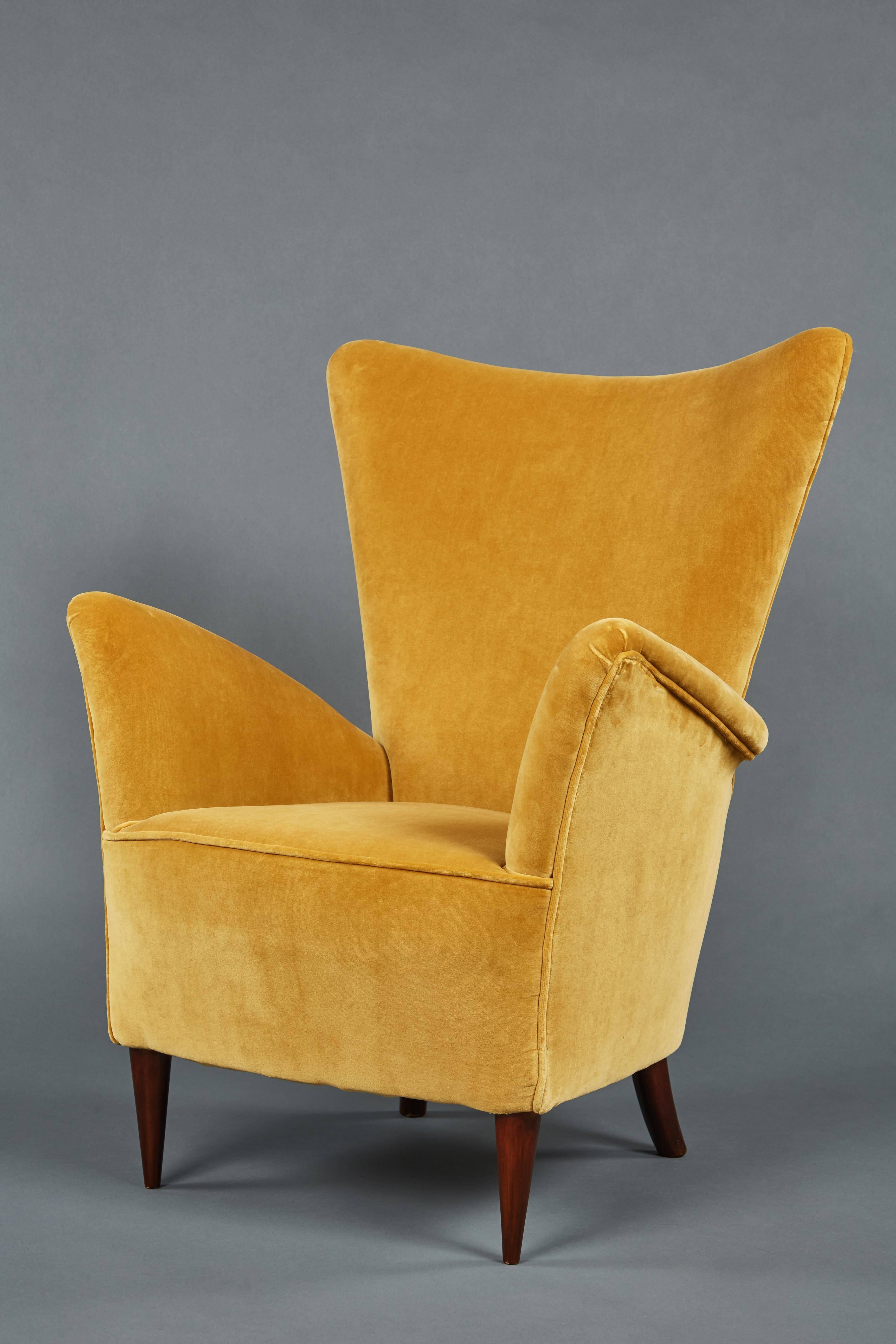 Mid-Century Modern Pair of Small-Scale Gold Velvet Armchairs 
