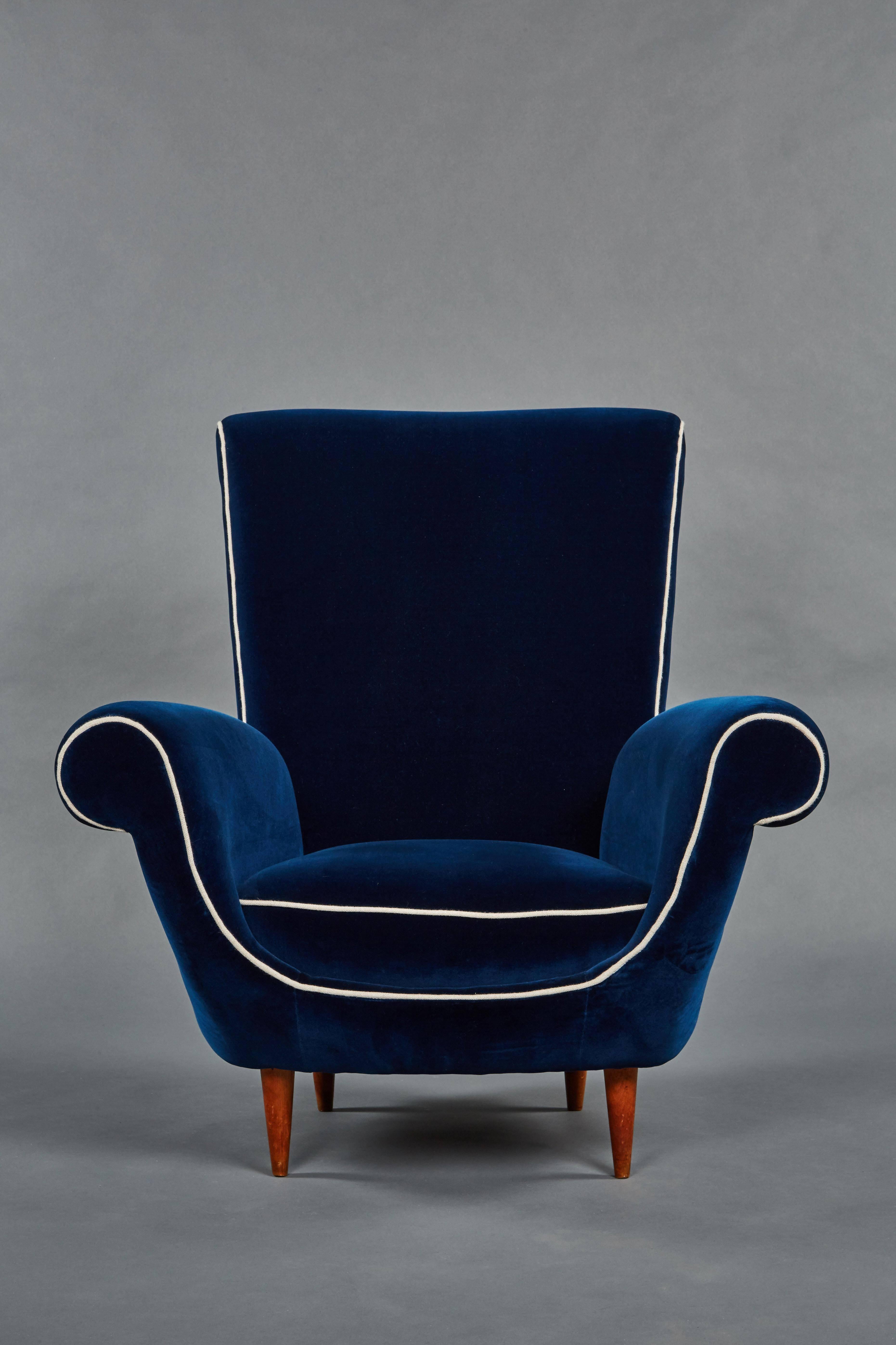 Mid-Century Modern Pair of Ico Parisi Attributed Blue Velvet Armchairs For Sale