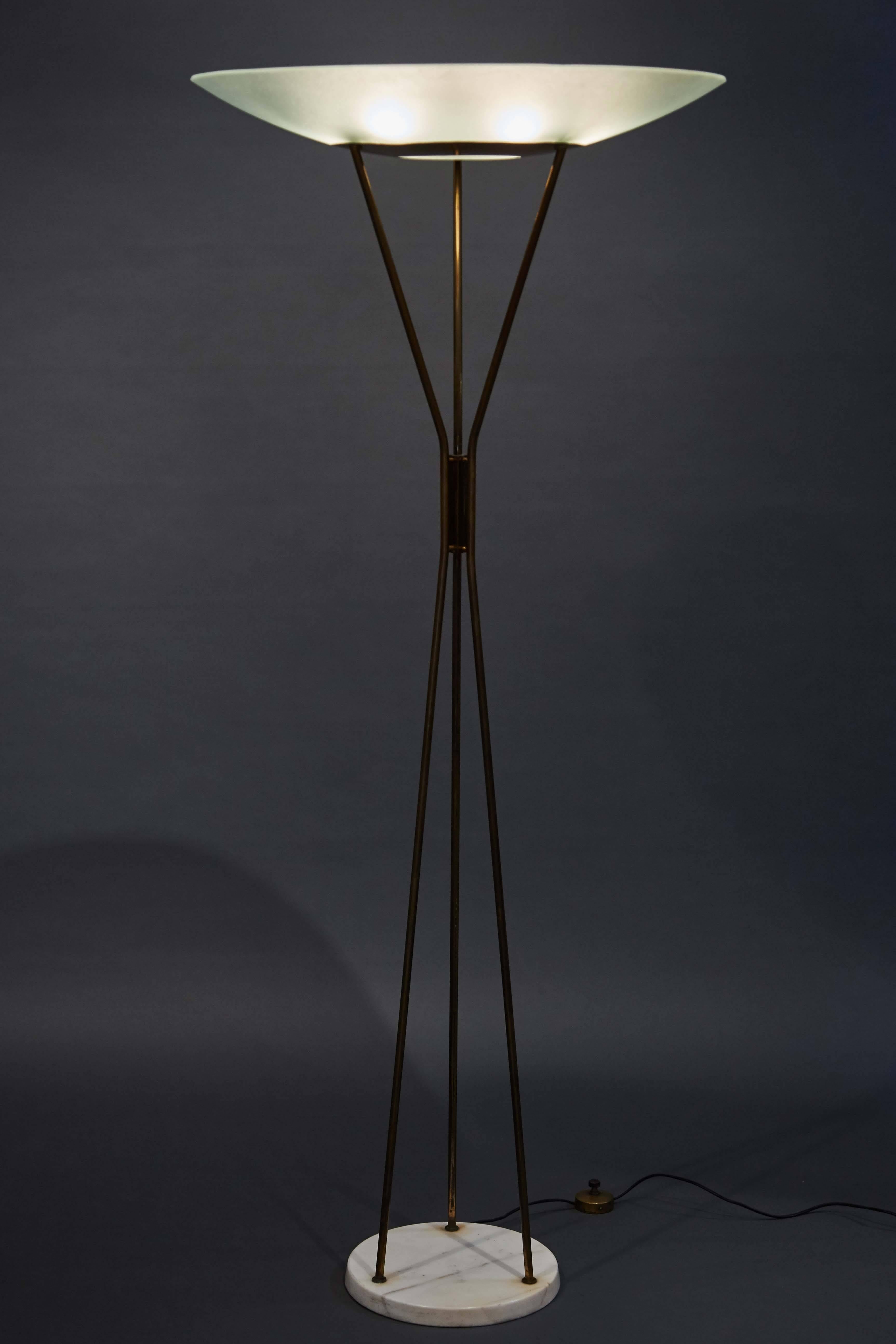 Mid-Century Modern Large and Rare Model 4013 Floor Lamp Designed by Gaetano Sciolari for Stilnovo