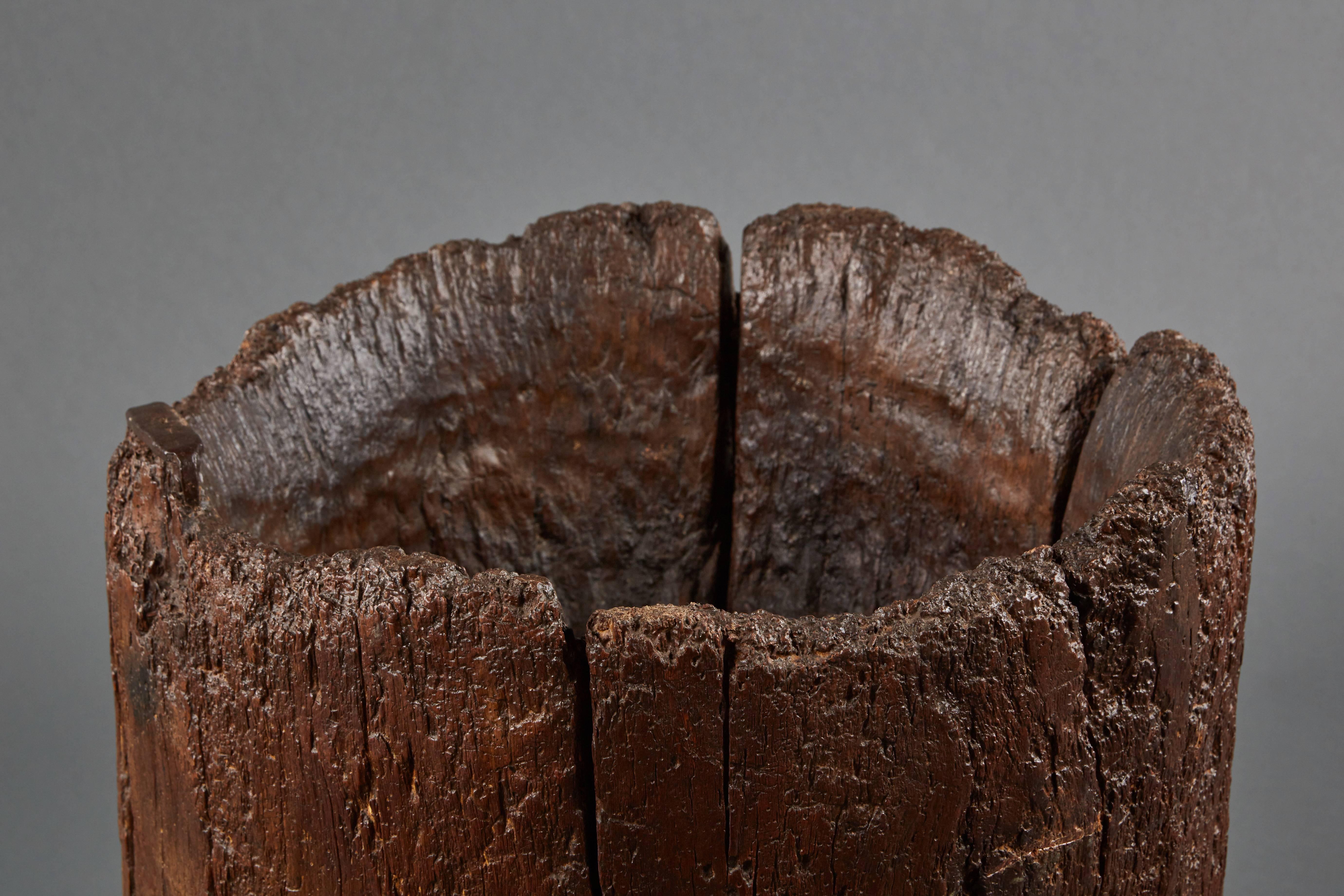 18th Century and Earlier Grand Antique Chestnut Mortar