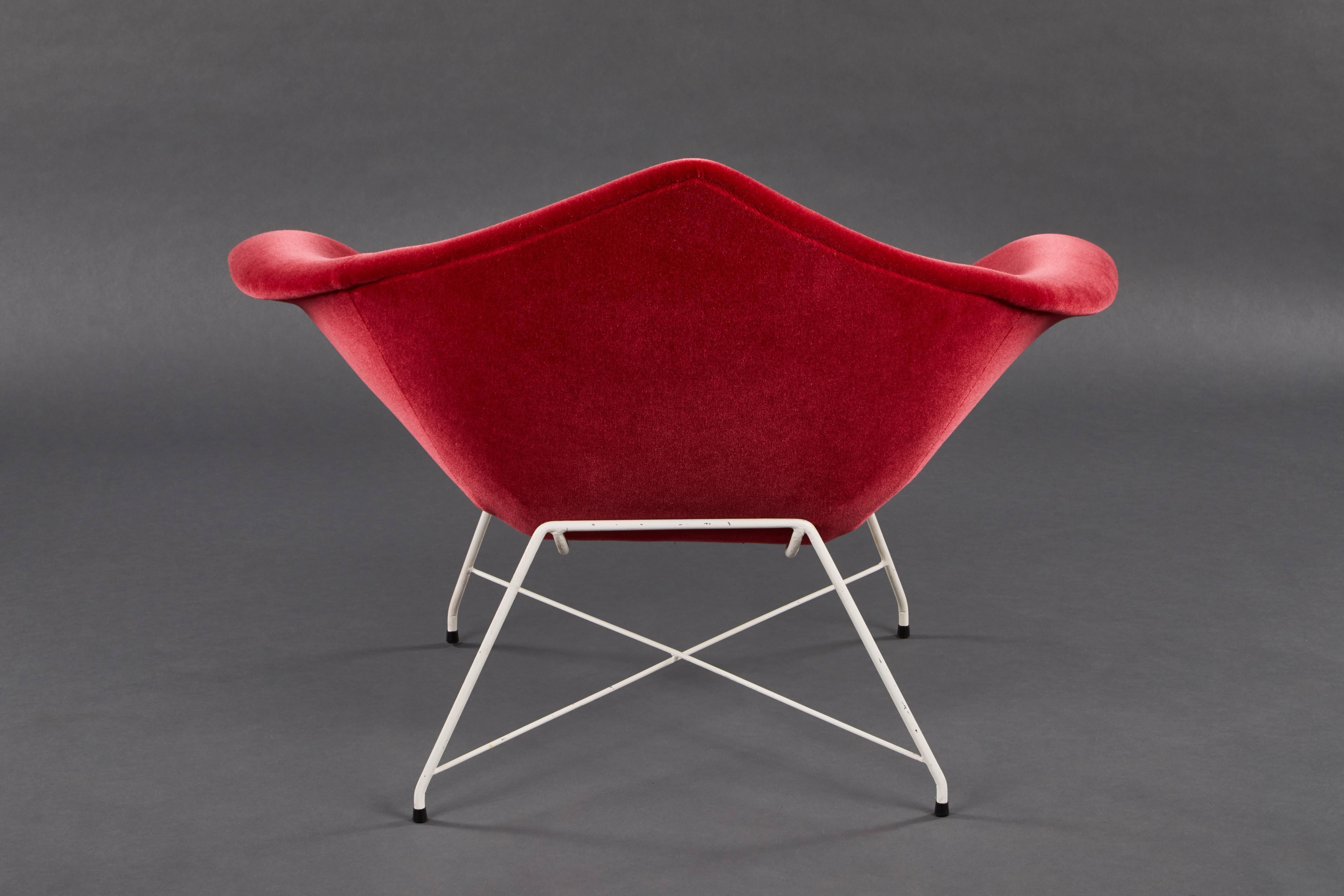 Rare Augusto Bozzi for Fratelli Saporiti Chair in Ruby Mohair on Wire Base In Excellent Condition For Sale In Los Angeles, CA