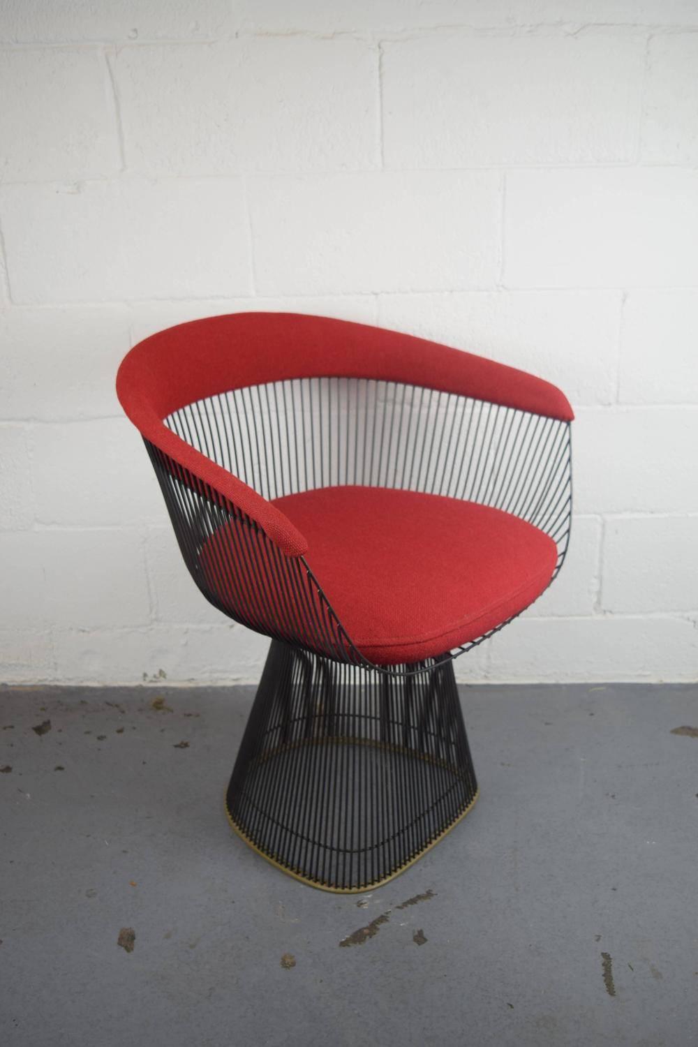 For your consideration is a fantastic set of four vintage Warren Platner for Knoll dining chairs with the rare bronze frames and red boucle fabric. This set is in phenomenal original condition. It sat for years in the original owners' second home