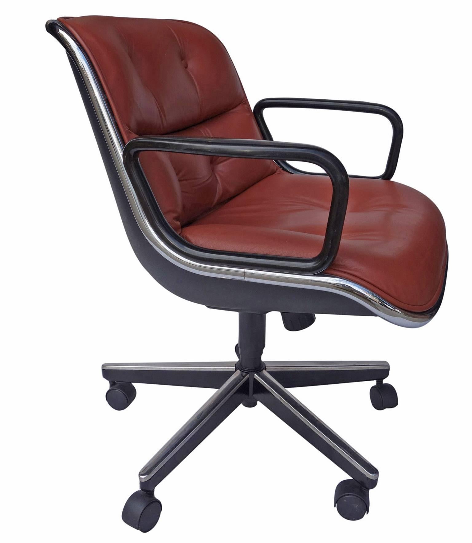 Charles Pollock for Knoll office desk chairs featuring leather upholstery. This executive office chair is an icon of Mid-Century Modern design and has been in continuous production by Knoll since its introduction in the 1960s. Designer Charles
