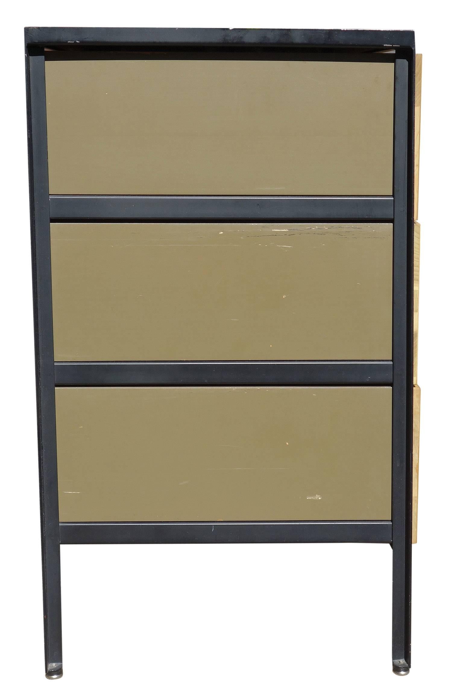 Mid-Century Modern George Nelson Steel Frame Dresser In Good Condition In BROOKLYN, NY