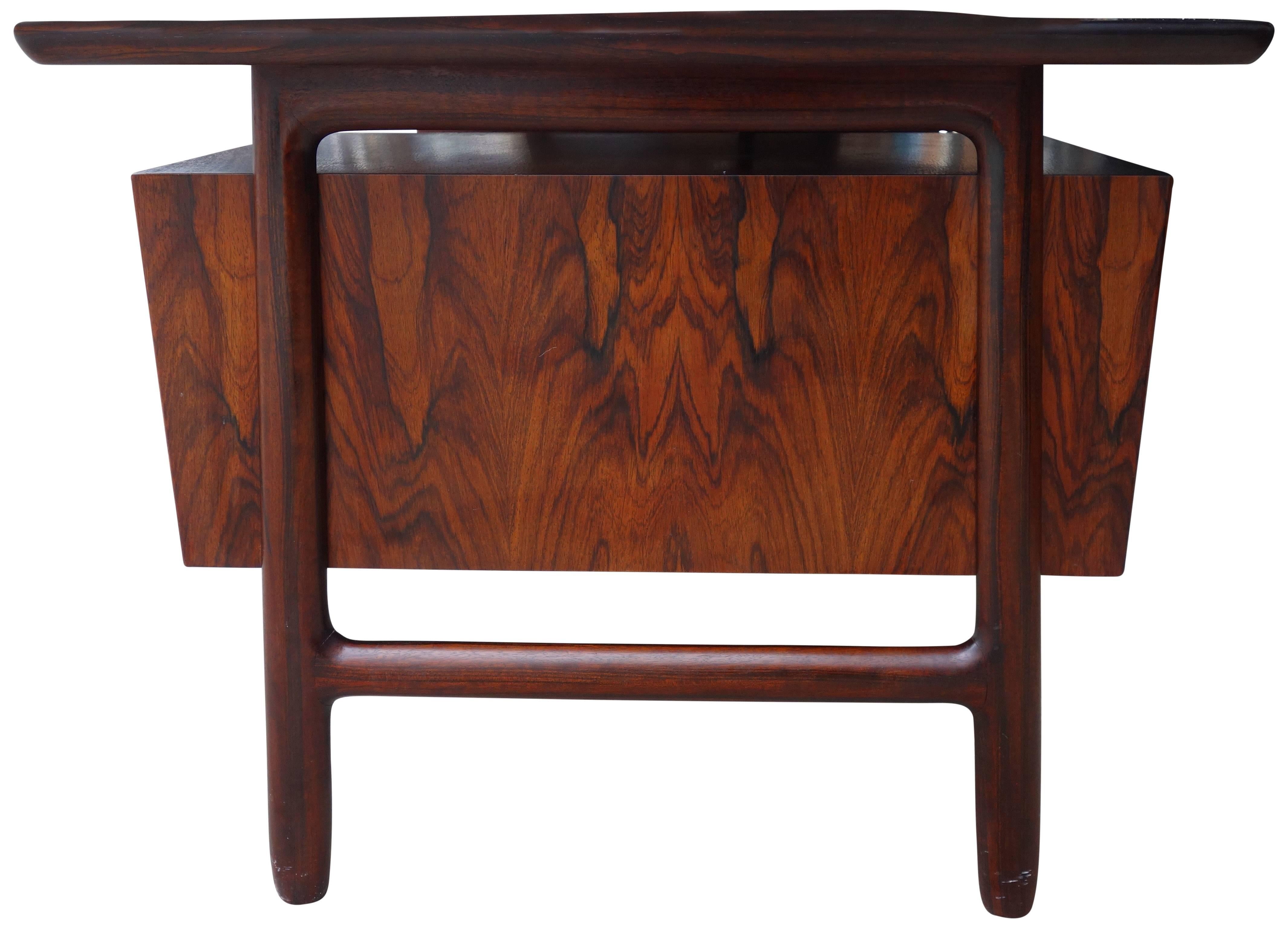 Mid-Century Rosewood Desk by Gunni Omann for Omann Jun In Good Condition In BROOKLYN, NY