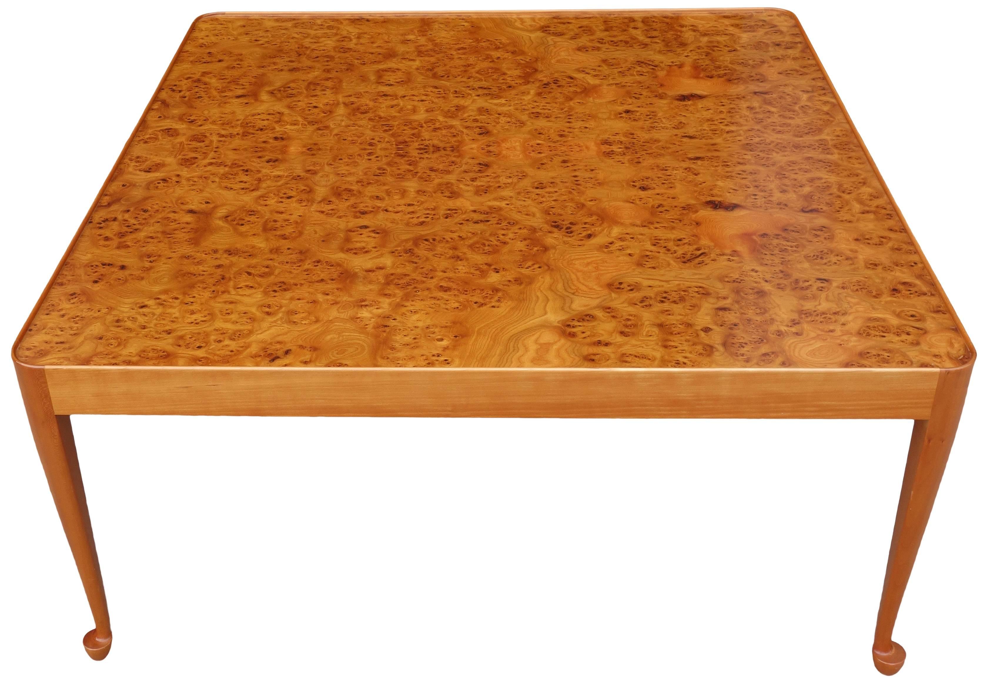 Exceptional Mid-Century burl wood coffee or low table by Josef Frank.
Featuring highly figured burl wood. Impeccable workmanship and the finest materials make this perfectly designed table a one of a kind.