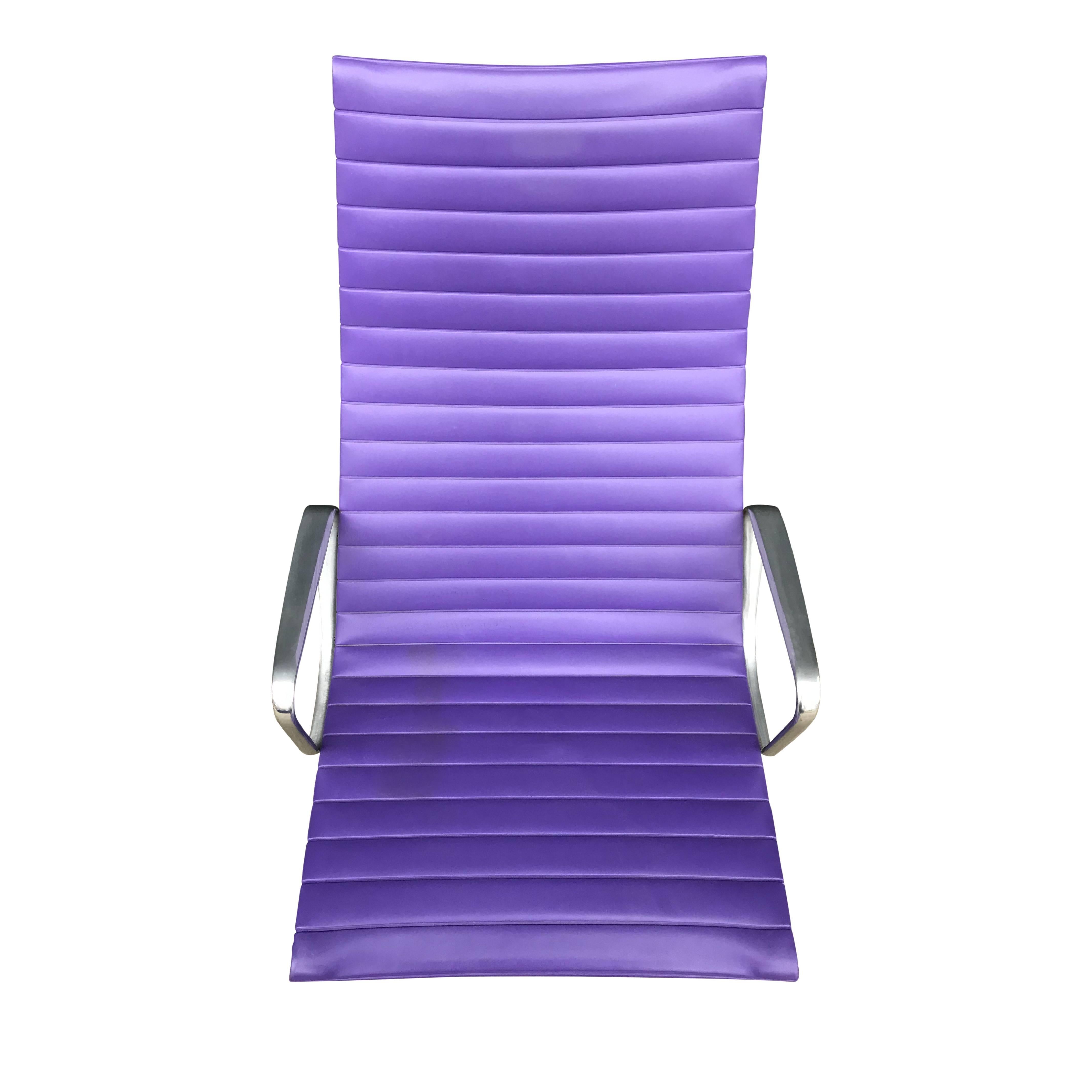 purple beach chair