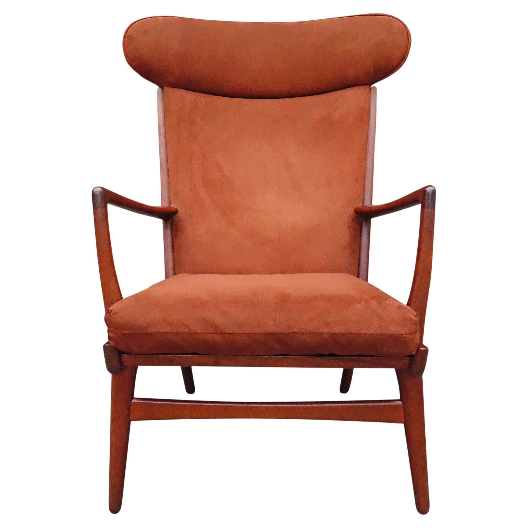 Hervorragender Hans Wegner Lounge Chair aus der Jahrhundertmitte (Skandinavische Moderne) im Angebot