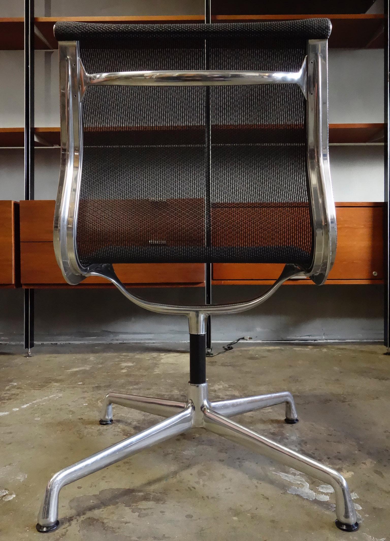 American Eames Aluminum Group Side Chair for Herman Miller