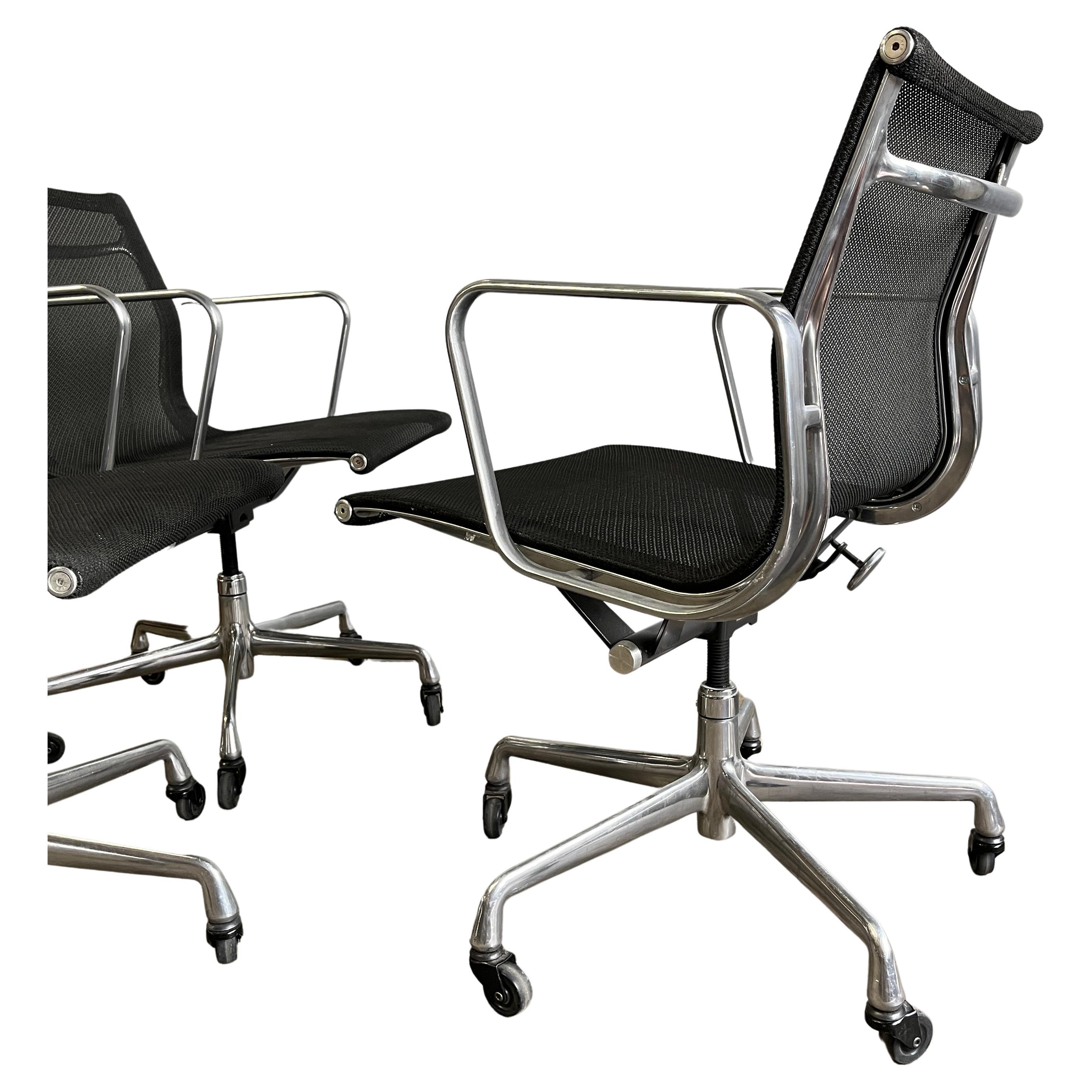 Eames Aluminium Group Chairs for Herman Miller For Sale