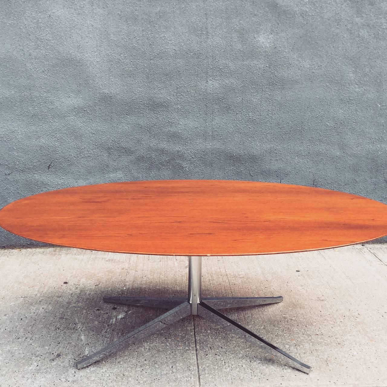 American Florence Knoll Oval Table Desk in Brazilian Rosewood