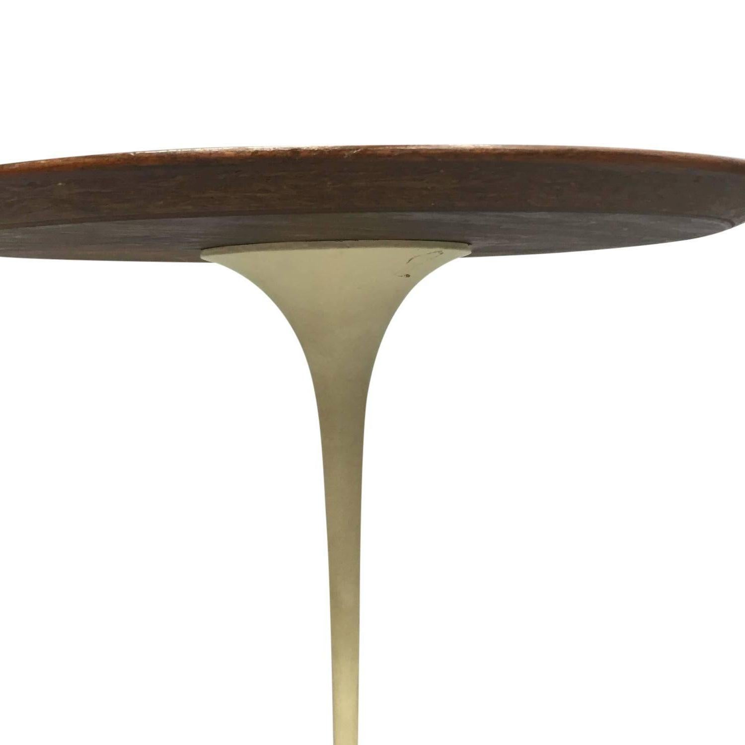 American Eero Saarinen for Knoll Tulip Side Table in Walnut