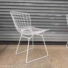 Harry Bertoia for Knoll Chairs in White