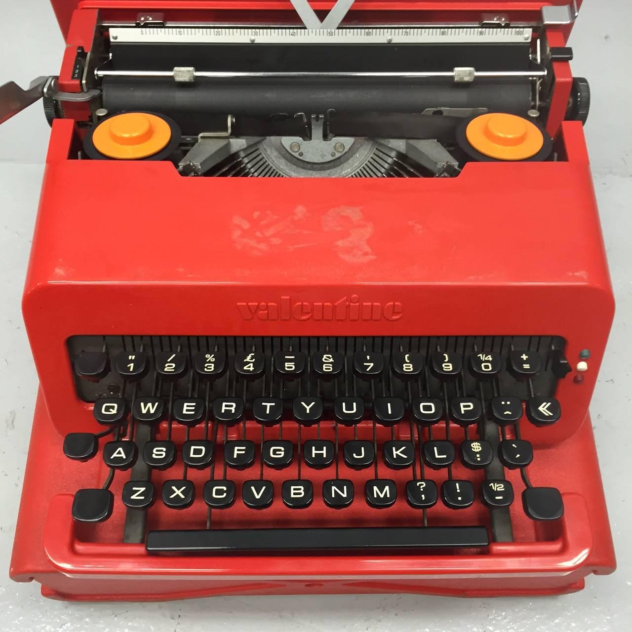 Spanish Olivetti Valentine Typewriter by Ettore Sottsass and Perry King