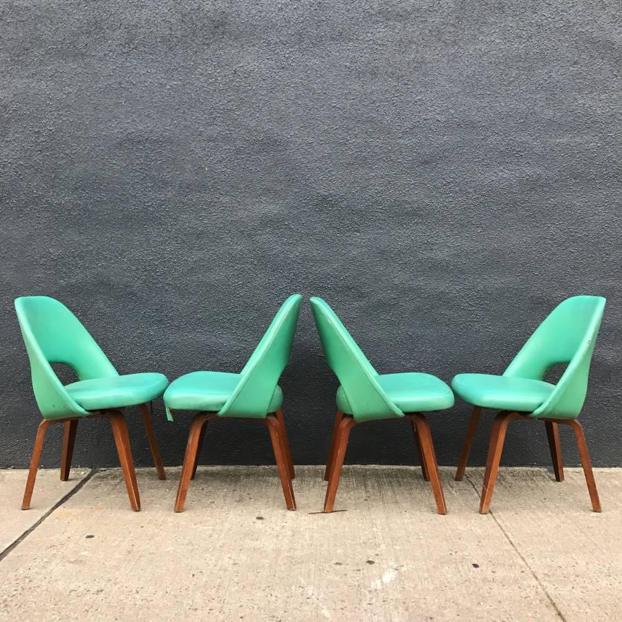 Mid-Century Modern Eero Saarinen for Knoll Side Chairs on Wooden Legs for Re-Upholstery