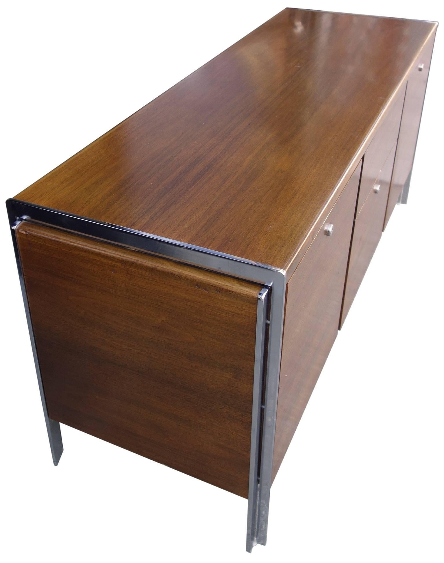 Midcentury Walnut and Chrome Credenza by Stow & Davis In Good Condition In BROOKLYN, NY