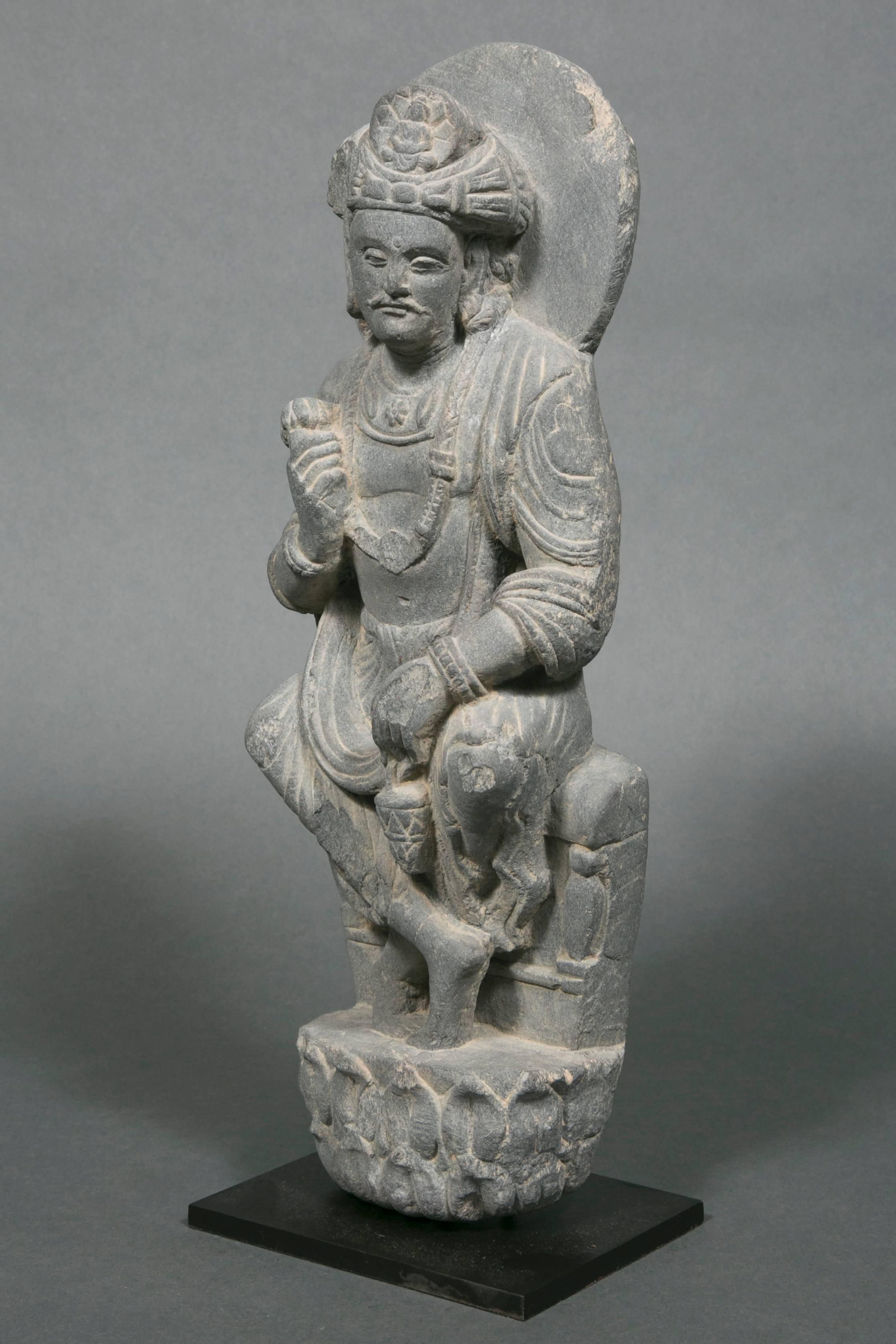 Bodhisattva in Gray Schist, Art of Gandhara, 2nd-4th Century J.C For Sale 1