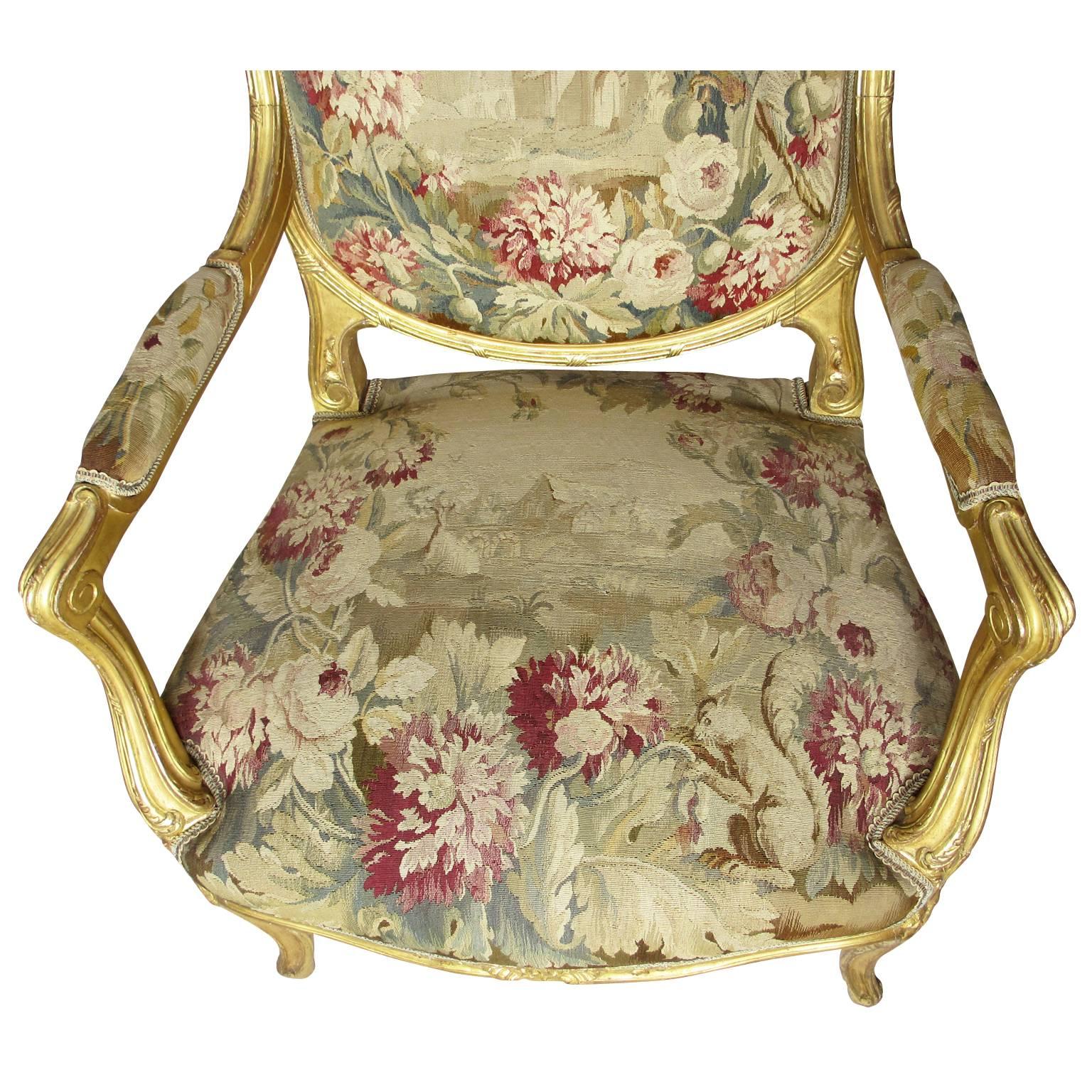 Suite de trois pièces en bois doré et salon d'Aubusson de style Louis XV du 19ème siècle français en vente 2