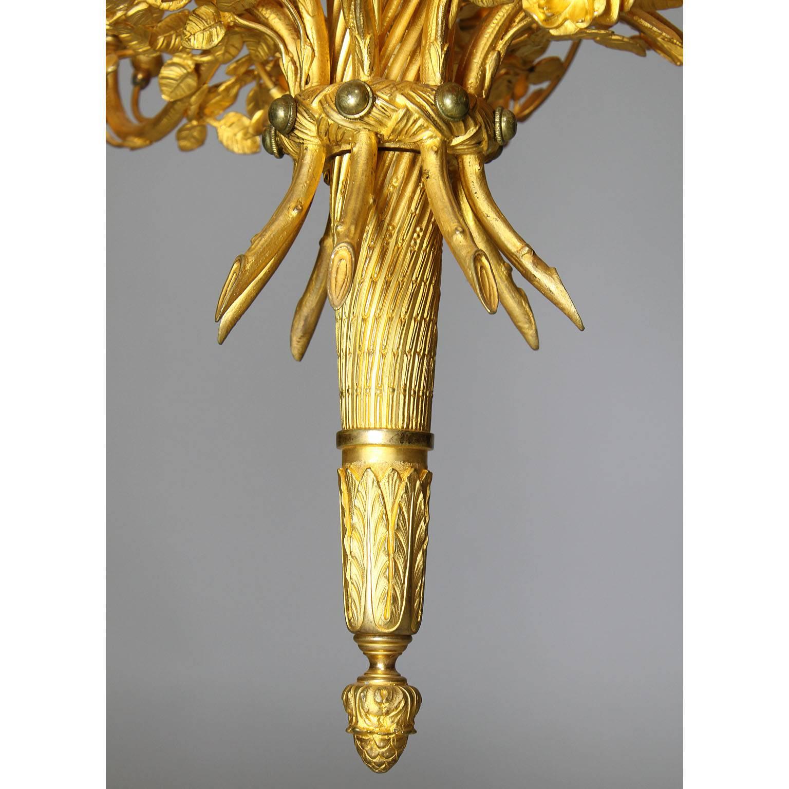 Fine French 19th Century Louis XVI Style Gilt Bronze Eight-Light Chandelier For Sale 4