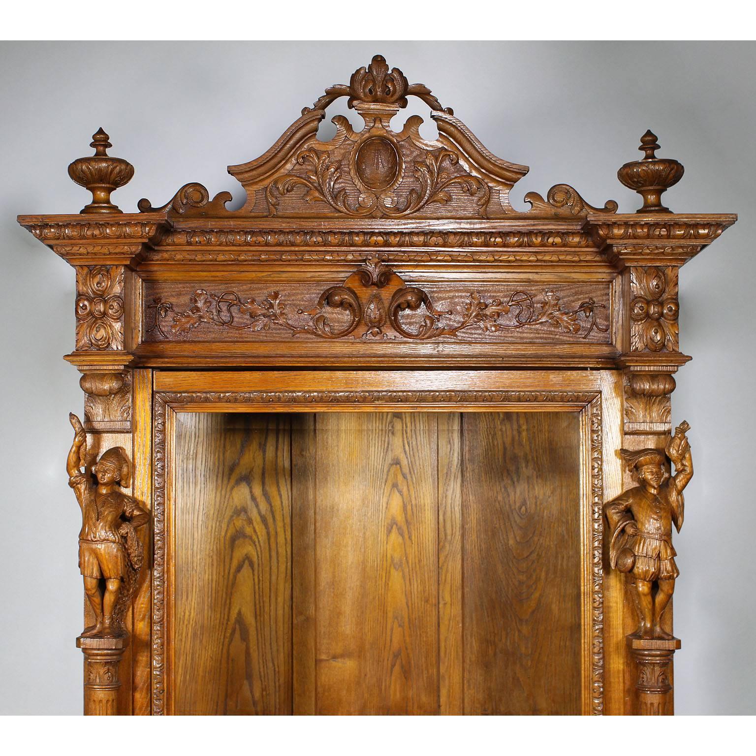 Italian 19th Century Baroque Style Carved Oak Figural Vitrine Cabinet circa 1880 In Good Condition For Sale In Los Angeles, CA