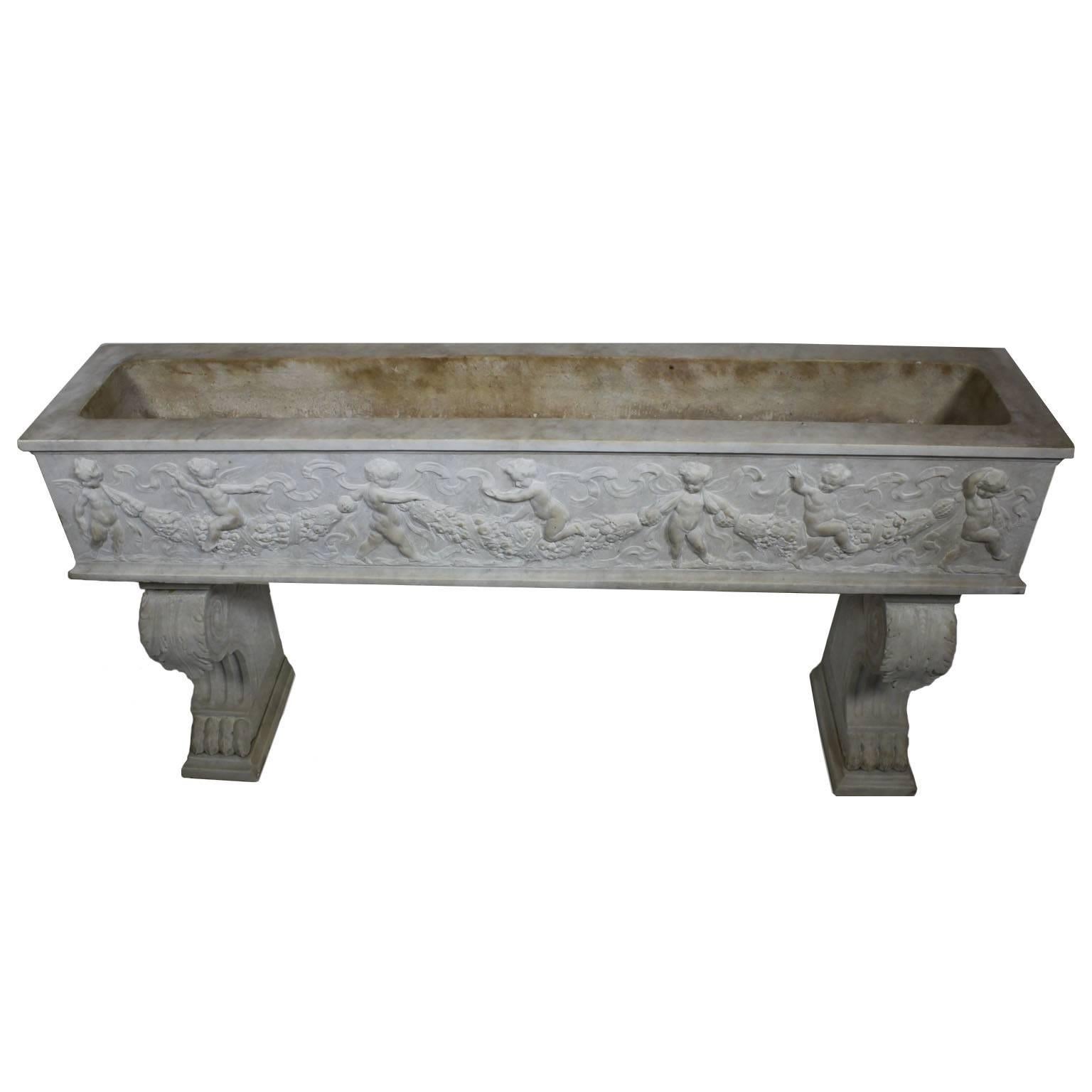 French 19th Century, Whimsical Rococo Style Marble Carved Planter with Cherubs For Sale 1