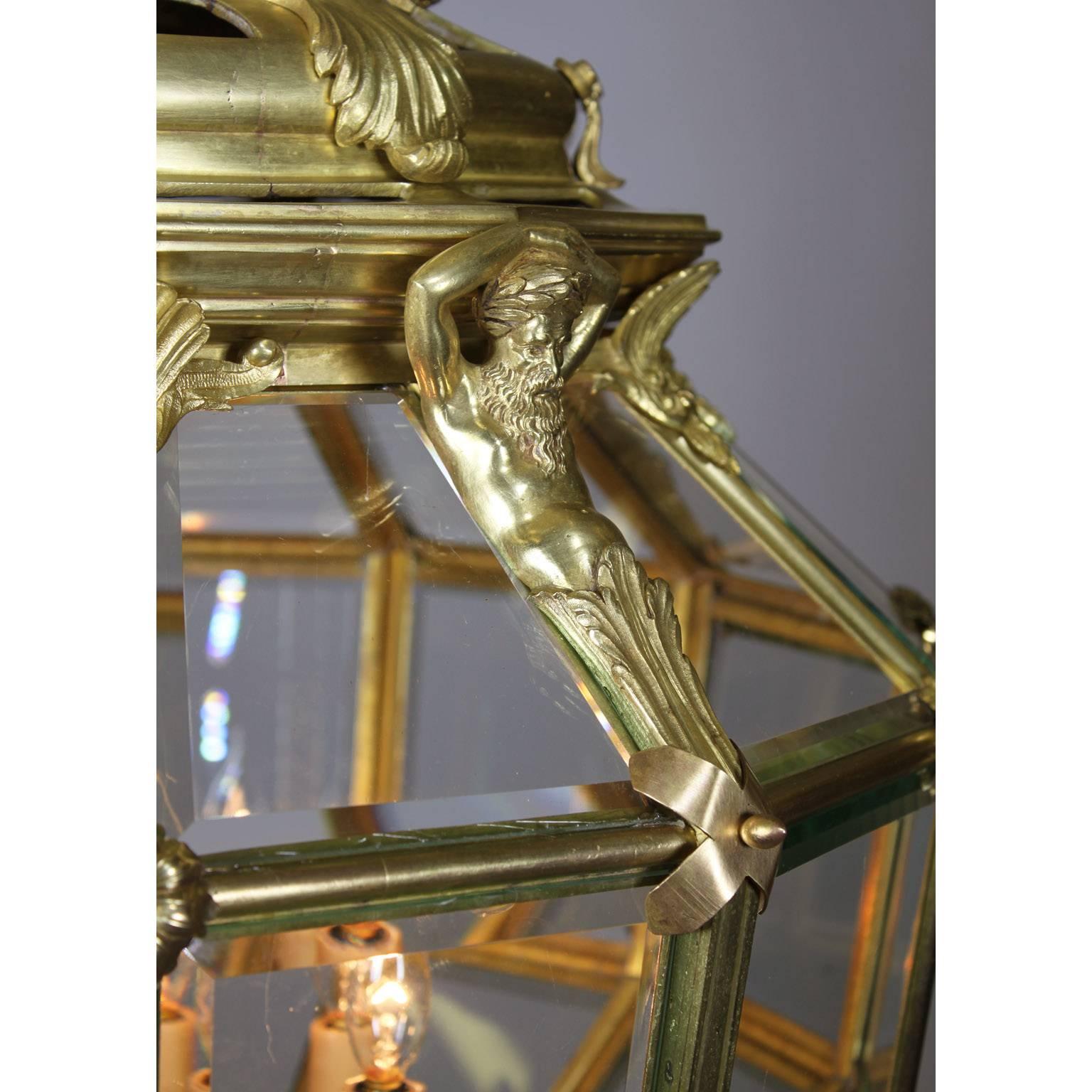 Französische palastartige „Versailles“-Laterne aus vergoldeter Bronze im Louis XIV.-Stil des 19. Jahrhunderts im Angebot 2