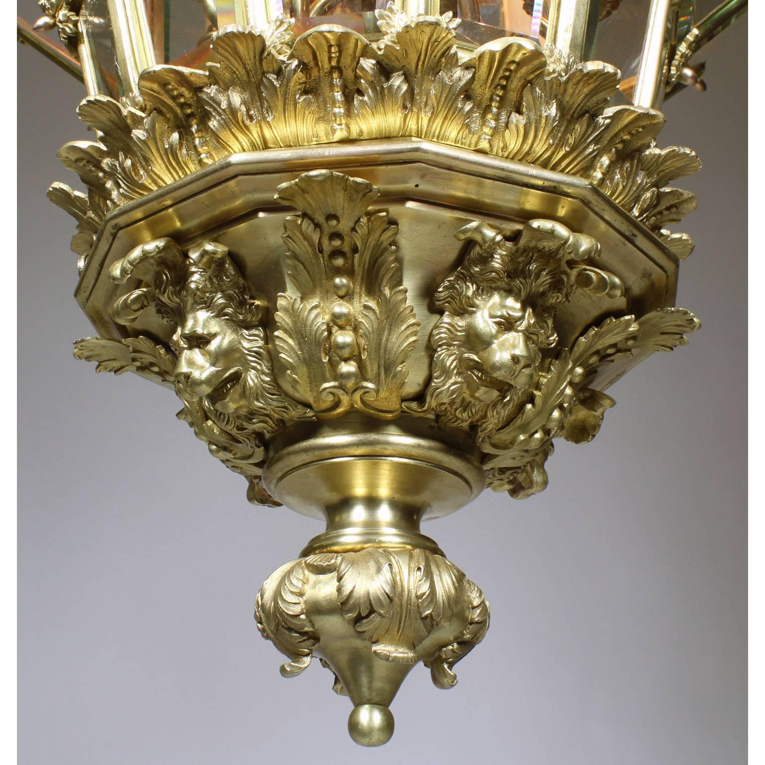 Französische palastartige „Versailles“-Laterne aus vergoldeter Bronze im Louis XIV.-Stil des 19. Jahrhunderts im Angebot 5