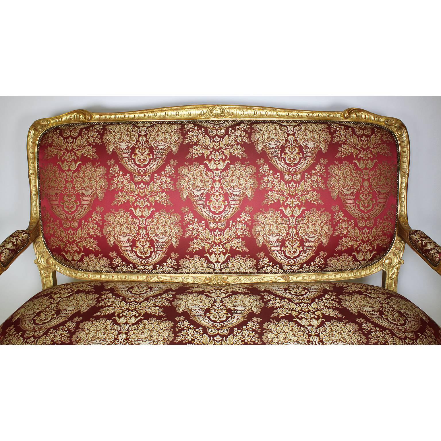 Fünfteilige, palastartige Salon-Suite aus geschnitztem vergoldetem Holz im Louis-XV-Stil des 19. Jahrhunderts (Louis XV.) im Angebot