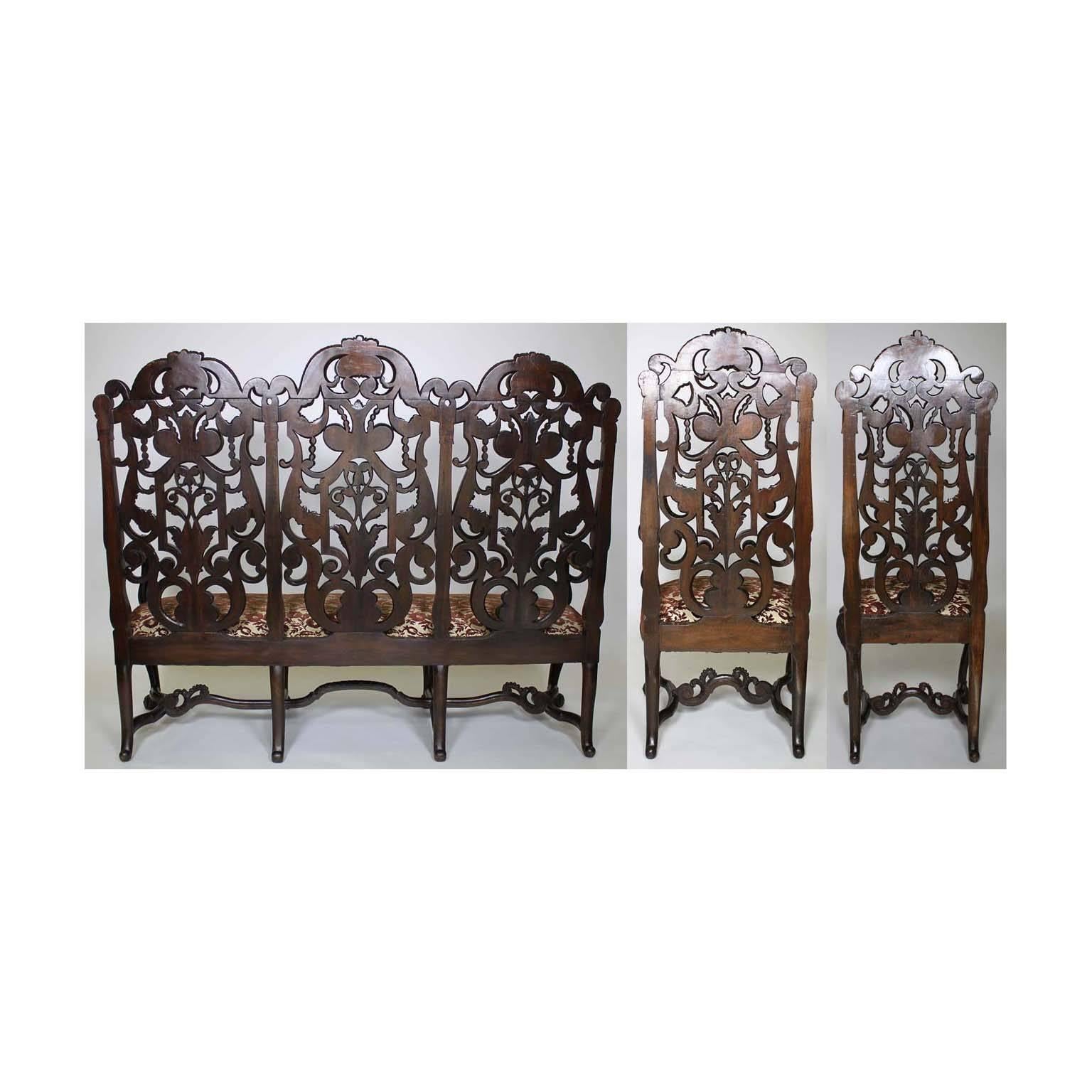 An Anglo-Dutch 19th Century Walnut Carved 5 Piece Parlor Set, After Daniel Marot For Sale 4