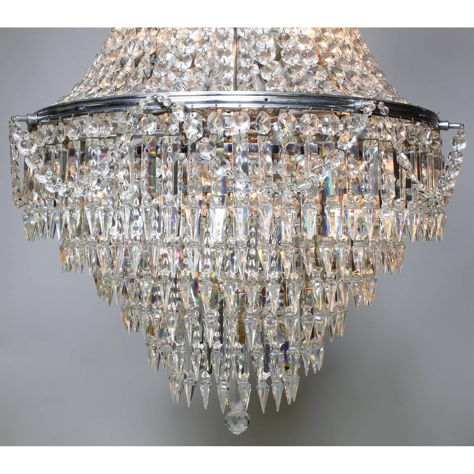 Silvered French Belle Epoque 19th-20th Century Cut-Glass Chandelier, Baccarat Attributed For Sale