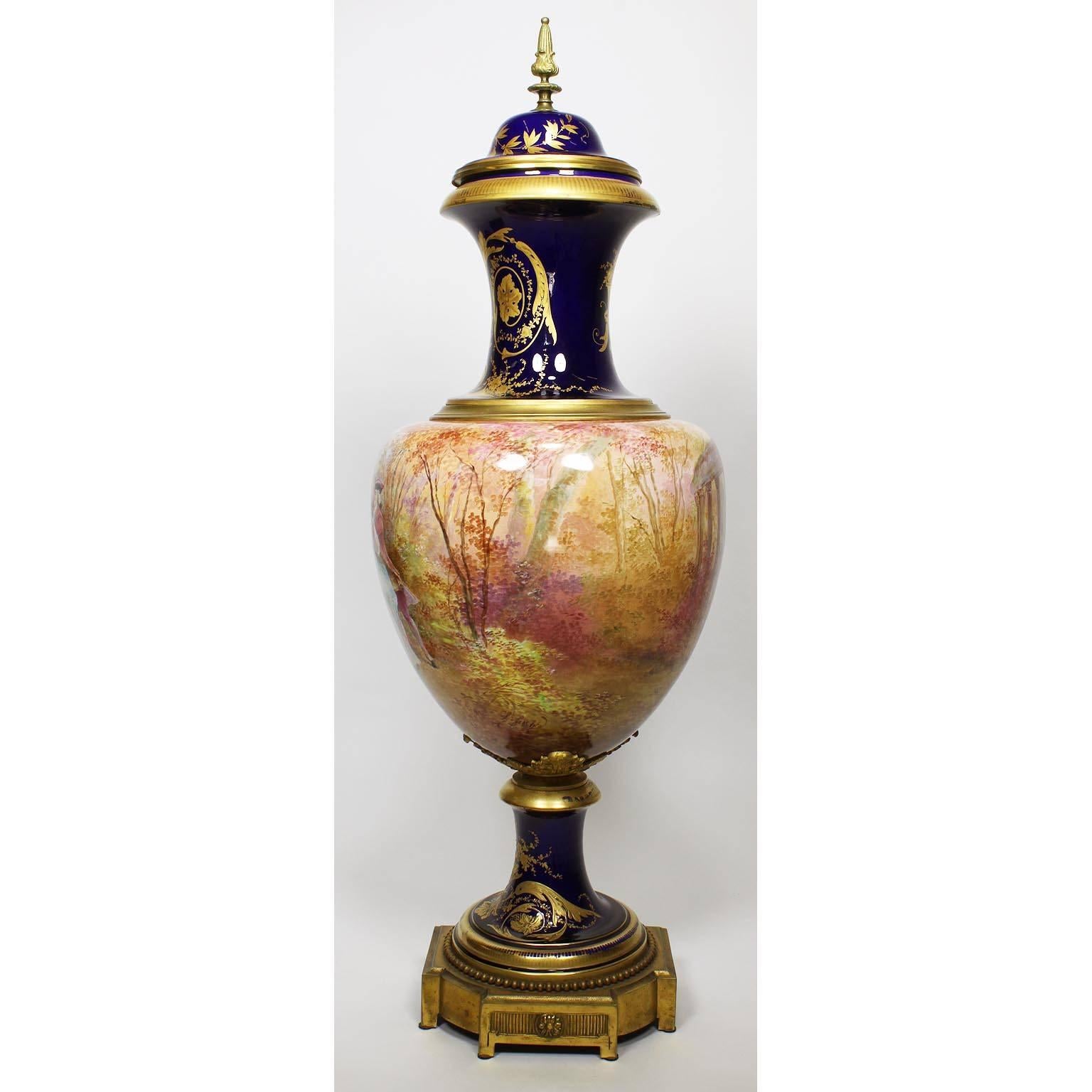 Gilt Fine French 19th Century Napoleon III Sèvres Style Porcelain Urn Signed Ch Fuchs For Sale