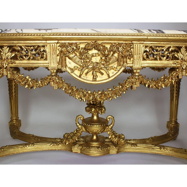 Fine French 19th-20th Century Louis XVI Style Giltwood Carved Centre Hall Table In Good Condition For Sale In Los Angeles, CA