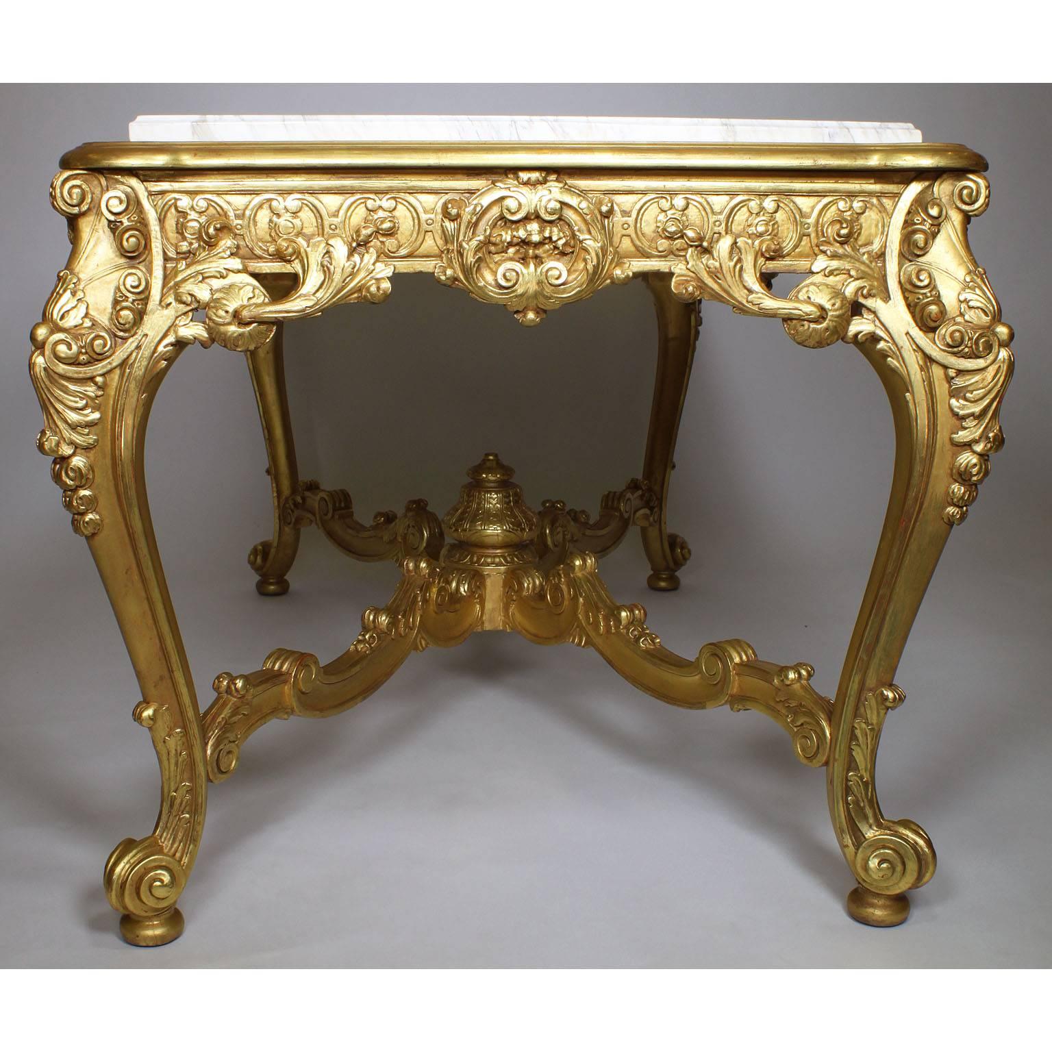 Fine French 19th-20th Century Louis XV Style Giltwood Carved Center Hall Table For Sale 1