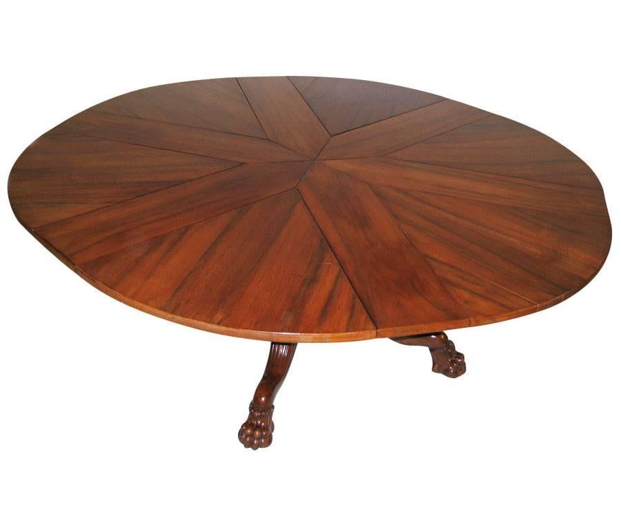 William IV Style Mahogany Segmented Top Circular Dining Table After Robert Jupe In Excellent Condition In Los Angeles, CA
