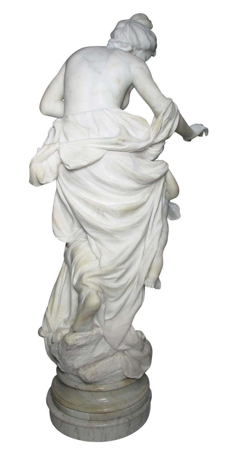 Sculpture italienne en marbre grandeur nature du 19ème siècle intitulée « À la recherche de l'amour ». Bon état - En vente à Los Angeles, CA