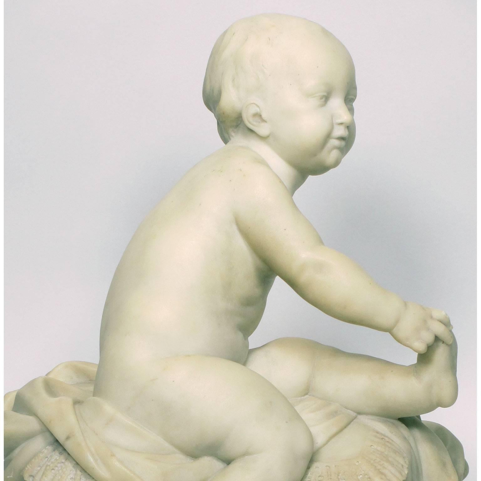 Sculpture en marbre sculpté du XIXe siècle représentant un jeune garçon Prince sur un oreiller en vente 1