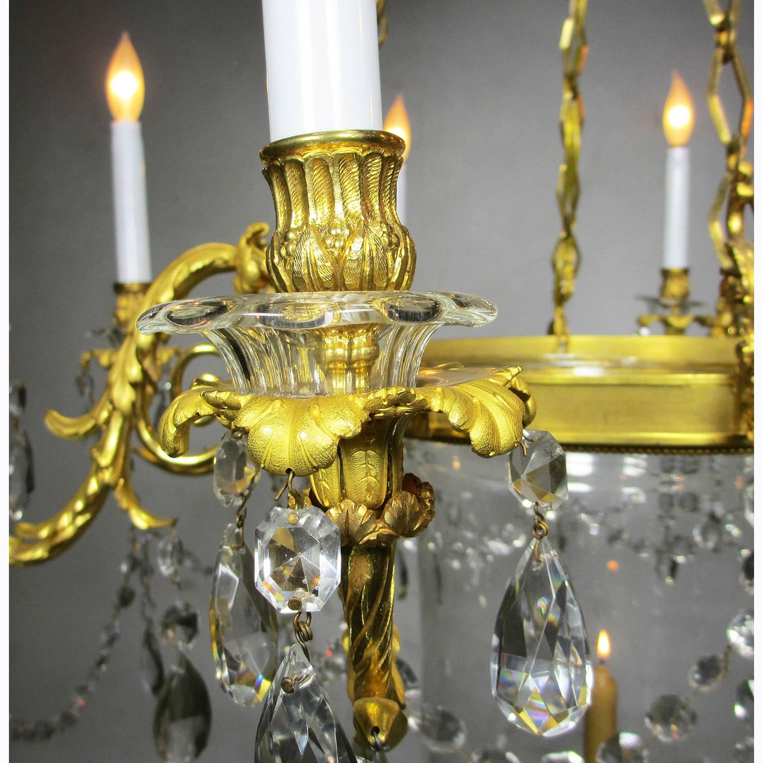 Kronleuchter aus Goldbronze und geschliffenem Glas im Louis-XV-Stil des 19. Jahrhunderts von Mottheau et Fils im Angebot 1