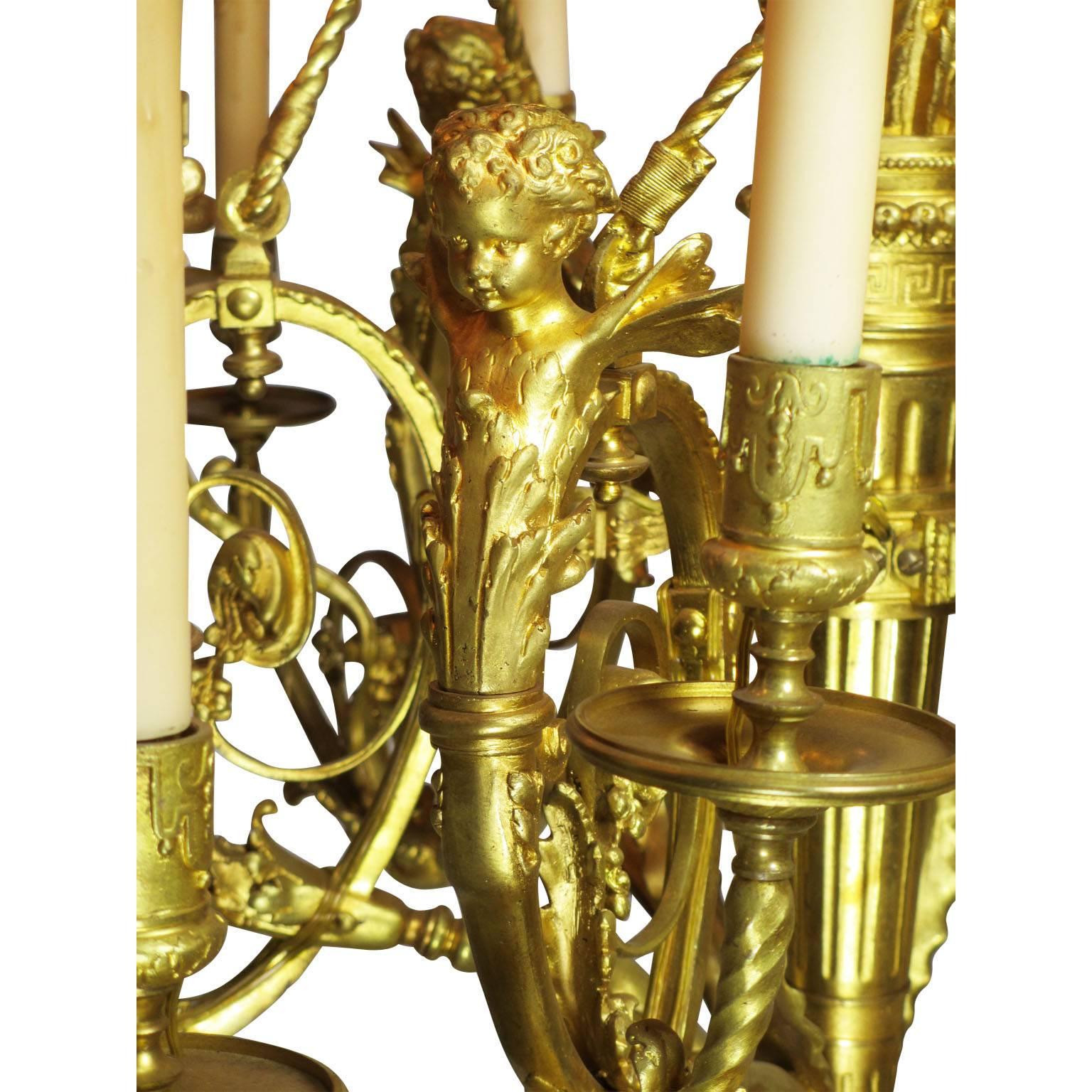 A French Belle Époque 19th-20th Century 18-Light Gilt Bronze Cherub Chandelier In Good Condition For Sale In Los Angeles, CA