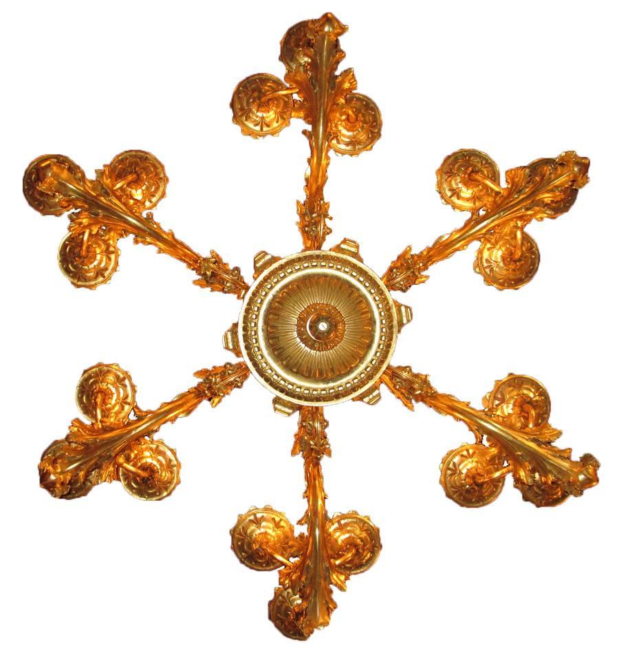 Palatial Italian 19th Century Florentine Rococo Giltwood Carved Chandelier For Sale 3