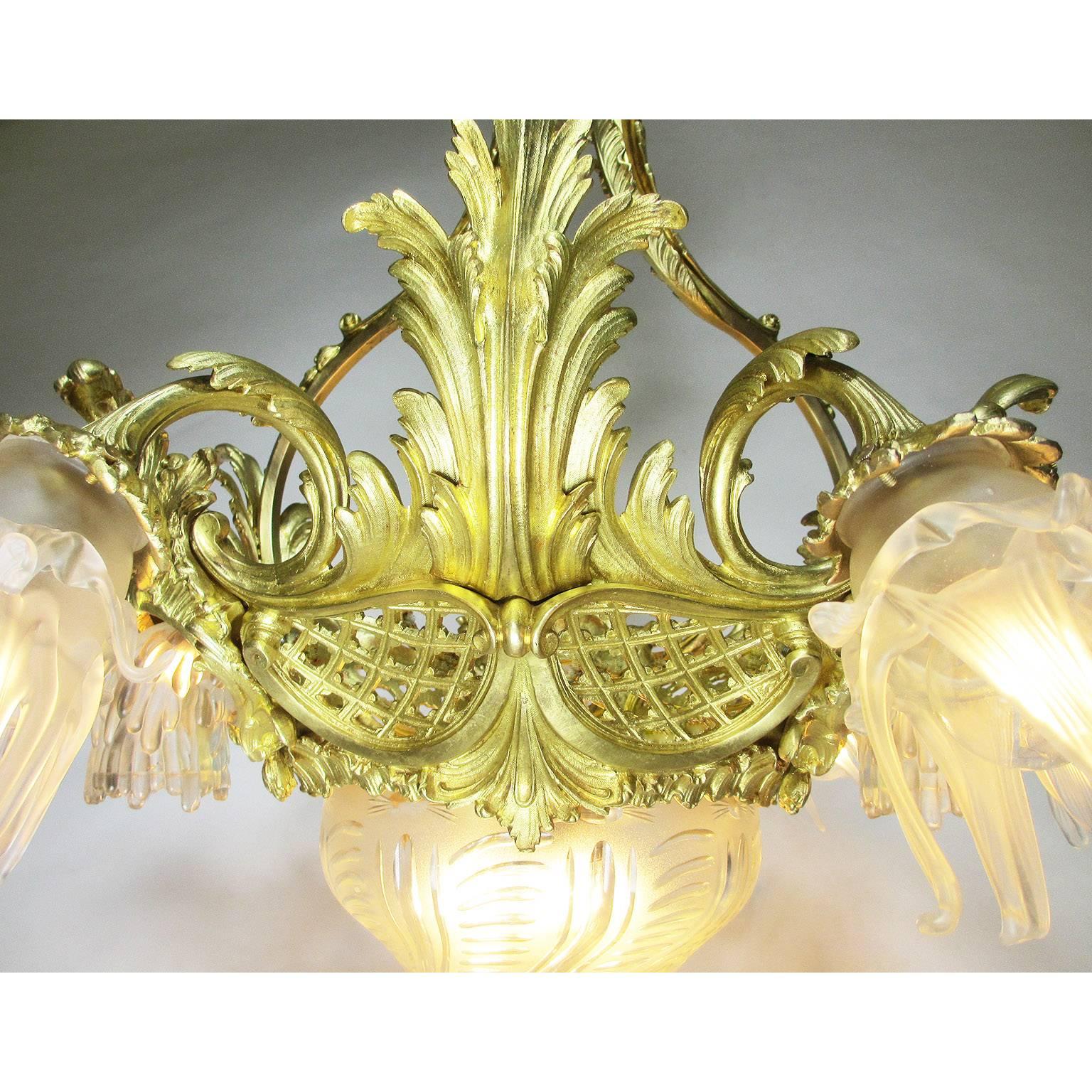 Very Fine French Belle Époque Gilt Bronze and Molded Cut-Glass Chandelier  In Good Condition For Sale In Los Angeles, CA