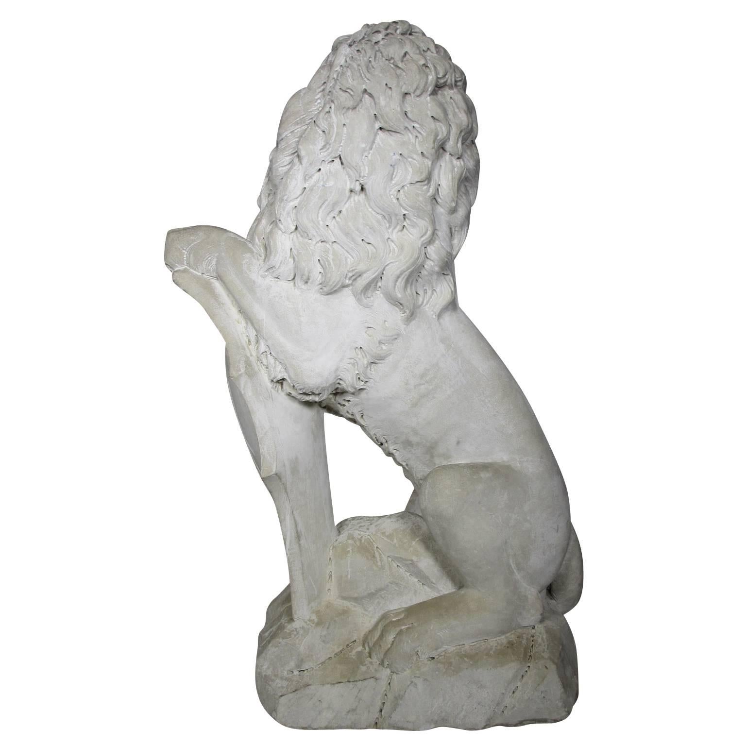 Palatial Pair of English Baroque Style 19th Century Carved Marble Sitting Lions For Sale 5