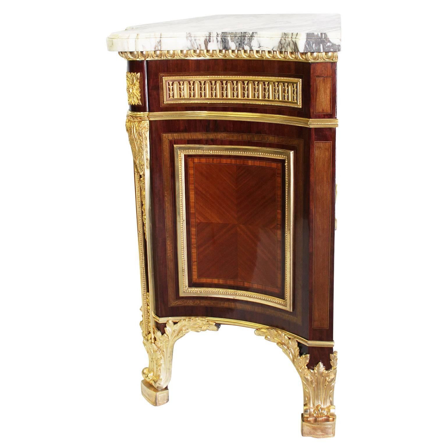 Fine French 19th Century Louis XVI Style Ormolu-Mounted Tulipwood Commode In Good Condition For Sale In Los Angeles, CA