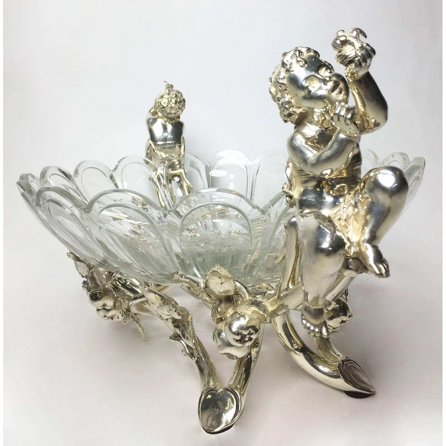 French 19th-20th Century Louis XV Style Silvered Christofle & Cie Centerpiece In Good Condition For Sale In Los Angeles, CA
