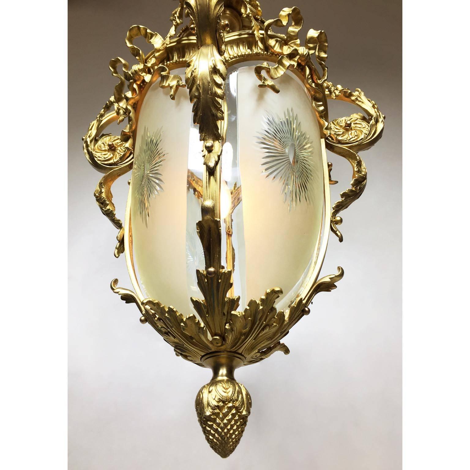 French, 19th-20th Century Louis XV Style Gilt Bronze and Glass Lantern For Sale 2